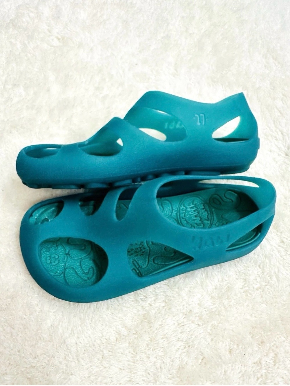 CAMPER GIRL Water Shoes Very Cute Sandal Size 10 Excellent Condition